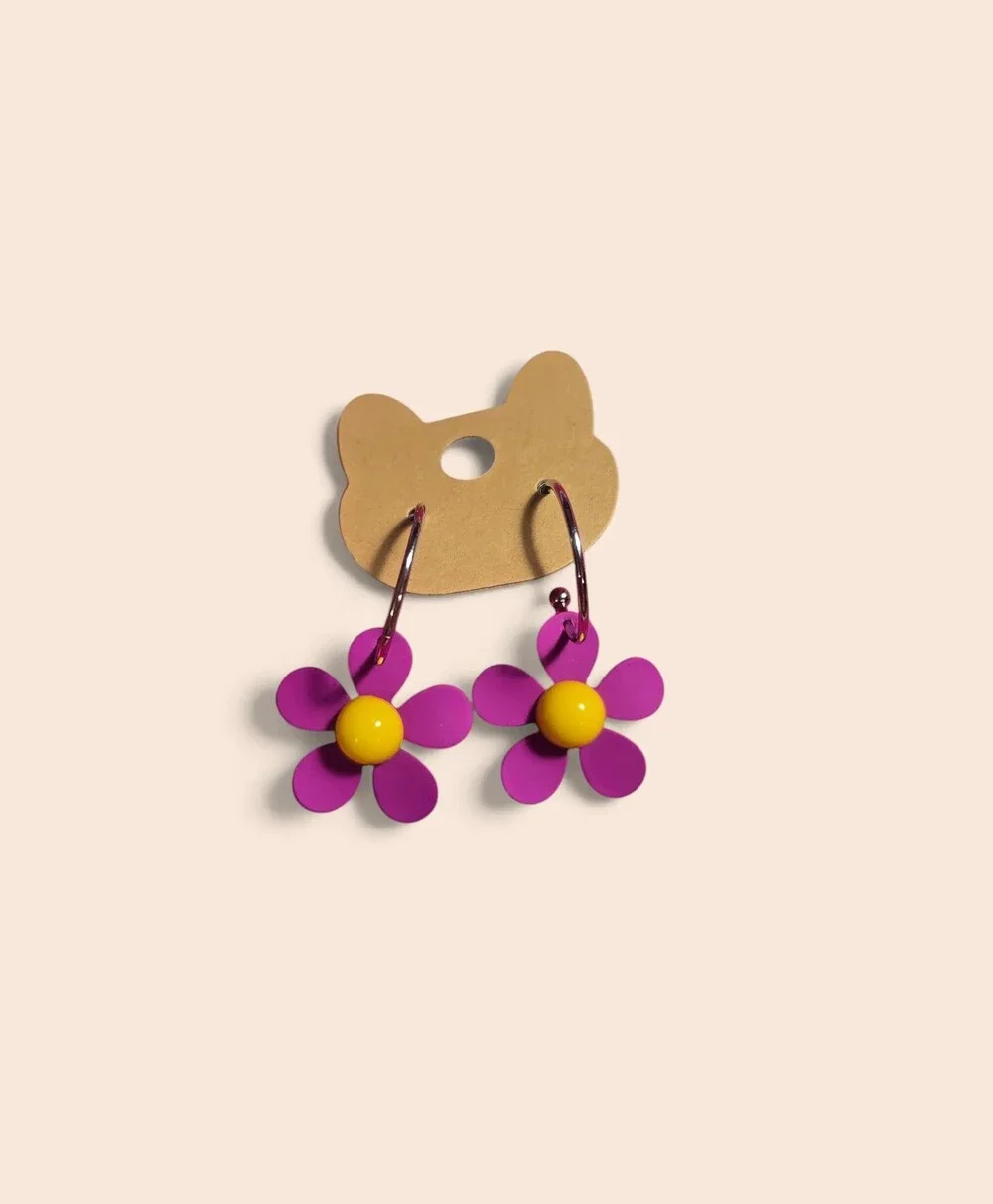 Retro Purple & Yellow Daisy Flower Huggies Earrings